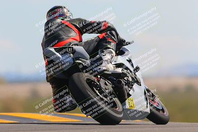 media/Oct-09-2022-SoCal Trackdays (Sun) [[95640aeeb6]]/Turn 9 Backside (120pm)/